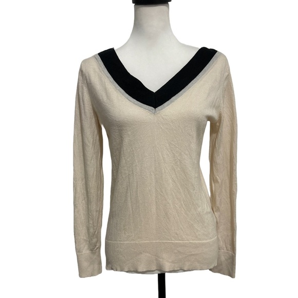 Banana Republic Silk Cashmere Sweater. Small - Picture 1 of 4